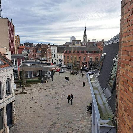 Magnifique T3 Avec Balcon Au Pied Du Metro Colbert Apartamento Tourcoing Exterior foto