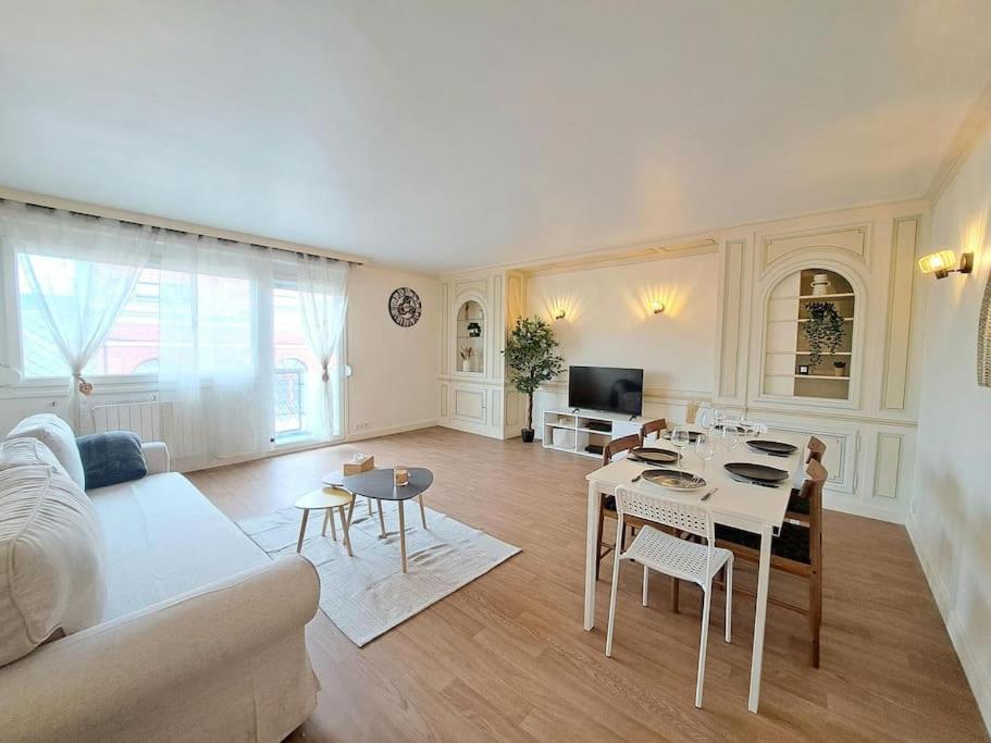 Magnifique T3 Avec Balcon Au Pied Du Metro Colbert Apartamento Tourcoing Exterior foto